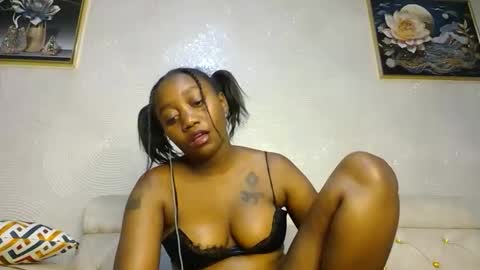 Annabel online show from 02/13/25, 08:13