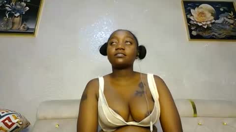 Annabel online show from 02/17/25, 06:26