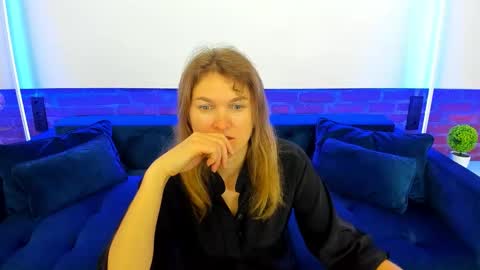 Snapshot of annabel_xxx chatting on 11/02/25, 06:38 Annabel online show from 11/02/25, 06:38