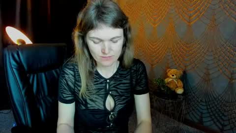 Annabel online show from 05/17/26, 05:27