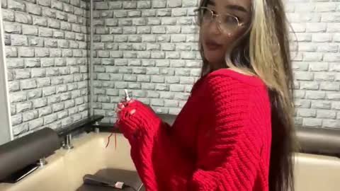 Snapshot of annabellandmann chatting on 10/03/25, 03:20 Sarah online show from 10/03/25, 03:20