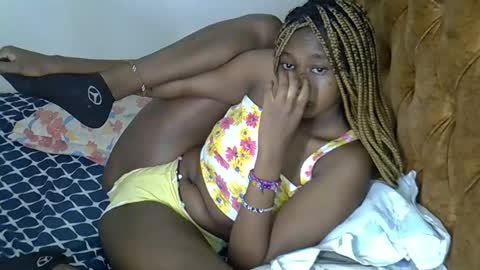 annabellapretty online show from 11/12/25, 12:16