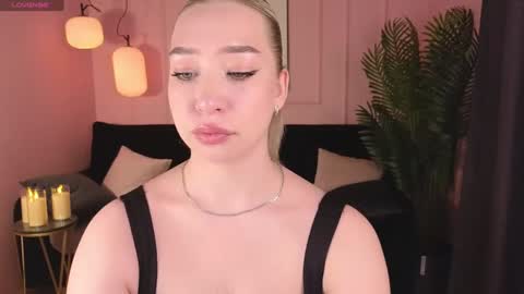 Annabelle online show from 12/05/24, 05:06