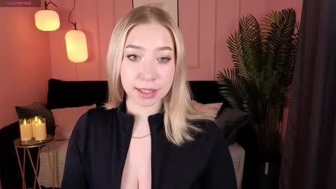 Annabelle online show from 12/17/24, 02:00