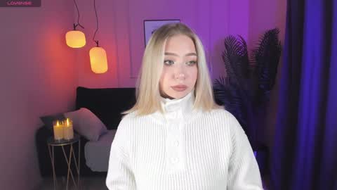 Annabelle online show from 12/19/24, 02:02
