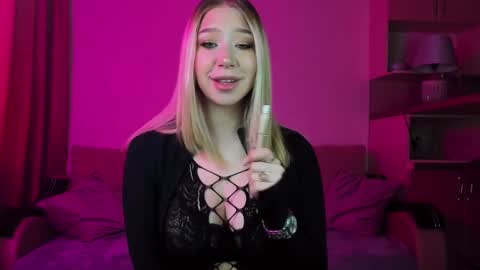 Annabelle online show from 02/10/25, 05:47