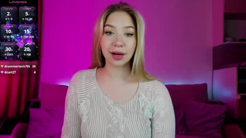 Annabelle online show from 03/06/25, 10:30