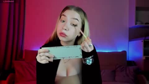 Annabelle online show from 03/09/25, 02:43