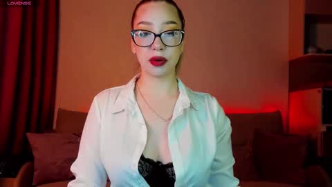 Annabelle online show from 03/12/25, 02:01