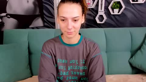 annabishop online show from 02/12/25, 03:18