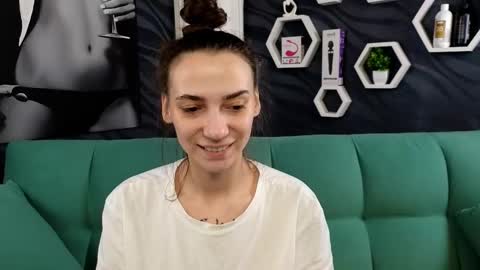 annabishop online show from 02/18/25, 03:21