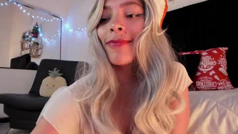 Anna online show from 12/24/24, 06:39