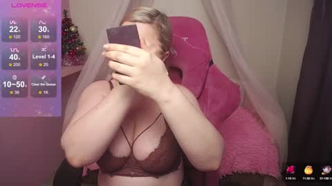 Snapshot of annacherri chatting on 01/15/25, 03:11 AnnaCherri online show from 01/15/25, 03:11