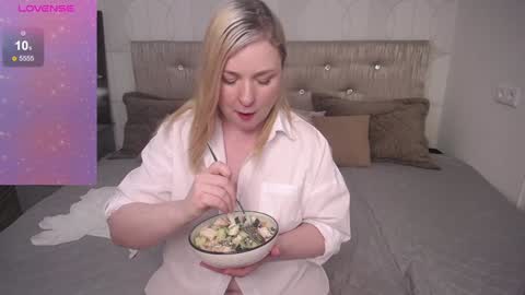 Snapshot of annacherri chatting on 02/03/25, 08:13 AnnaCherri online show from 02/03/25, 08:13