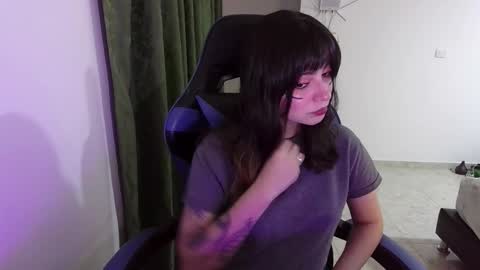 Anna online show from 10/12/25, 02:32