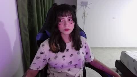 Anna online show from 10/13/25, 01:16