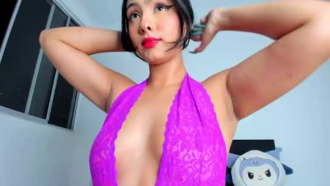 annafoox_ online show from 02/04/25, 03:33