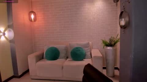 annahoffman_ online show from 09/24/25, 12:19