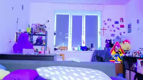 Anna online show from 07/20/26, 10:39