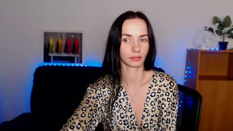 Anna online show from 01/04/25, 03:39