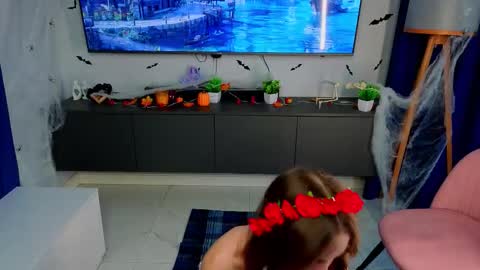 Holly Molly Im Polly online show from 11/23/25, 07:13