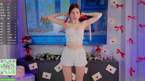 Holly Molly Im Polly online show from 02/13/26, 08:27