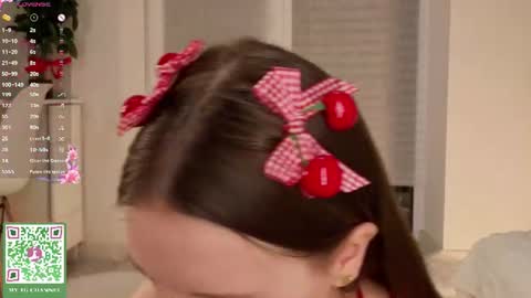 Holly Molly Im Polly online show from 06/14/26, 11:40