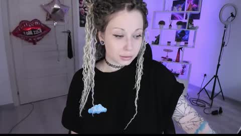 Snapshot of annanebula chatting on 09/14/25, 12:26 Anna online show from 09/14/25, 12:26