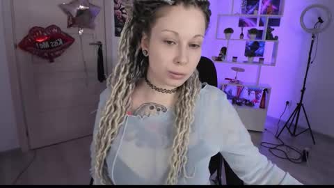 Anna online show from 10/09/25, 05:55