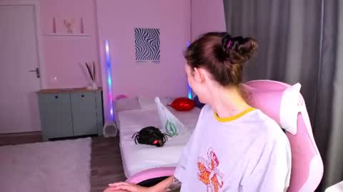 Anna online show from 07/29/26, 07:06