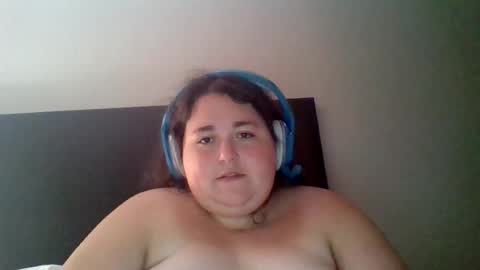 Snapshot of annaoftherealms chatting on 06/22/26, 03:25 annaoftherealms online show from 06/22/26, 03:25