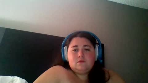 Snapshot of annaoftherealms chatting on 06/24/26, 03:27 annaoftherealms online show from 06/24/26, 03:27