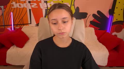 Snapshot of annapearlll chatting on 10/25/25, 01:07 Anna online show from 10/25/25, 01:07