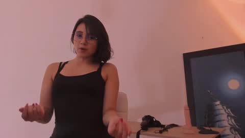 Snapshot of annaralein chatting on 11/01/25, 11:29 Annara Lein online show from 11/01/25, 11:29