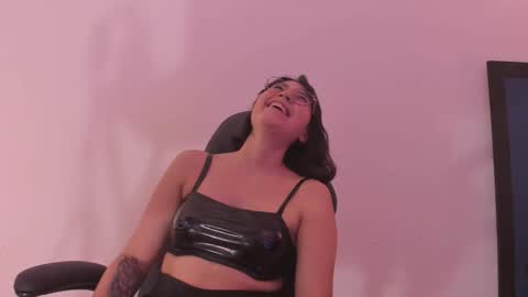 Snapshot of annaralein chatting on 11/12/25, 03:51 Annara Lein online show from 11/12/25, 03:51