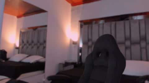 Snapshot of annaralein chatting on 11/22/25, 11:37 Annara Lein online show from 11/22/25, 11:37