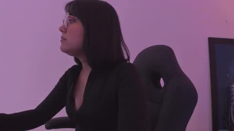 Snapshot of annaralein chatting on 11/28/25, 03:42 Annara Lein online show from 11/28/25, 03:42