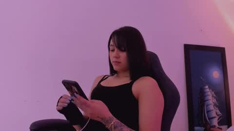 Snapshot of annaralein chatting on 11/29/25, 03:42 Annara Lein online show from 11/29/25, 03:42