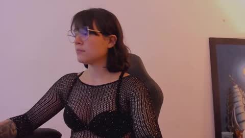 Snapshot of annaralein chatting on 12/15/25, 12:48 Annara Lein online show from 12/15/25, 12:48