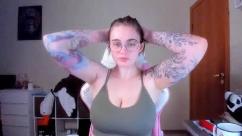 AnnaRoading online show from 02/26/25, 04:03