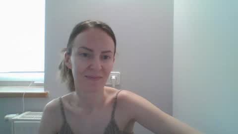 Snapshot of annawetpassion chatting on 07/10/26, 09:01 Anna online show from 07/10/26, 09:01
