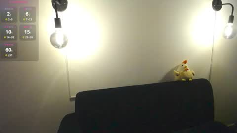 Snapshot of annays_love chatting on 04/23/26, 02:24 dani online show from 04/23/26, 02:24