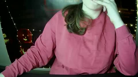 Snapshot of annbelll chatting on 10/07/25, 05:10 Bella online show from 10/07/25, 05:10