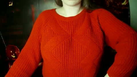 Snapshot of annbelll chatting on 10/23/25, 05:12 Bella online show from 10/23/25, 05:12