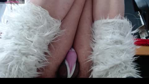 Snapshot of anne_castle86 chatting on 09/30/25, 06:46 Anne online show from 09/30/25, 06:46