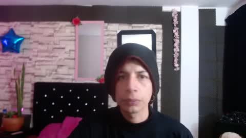 Snapshot of anne_castle86 chatting on 10/14/25, 04:02 Anne online show from 10/14/25, 04:02