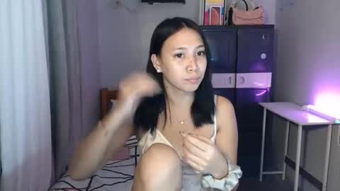 anne_chanelx online show from 05/11/26, 04:04