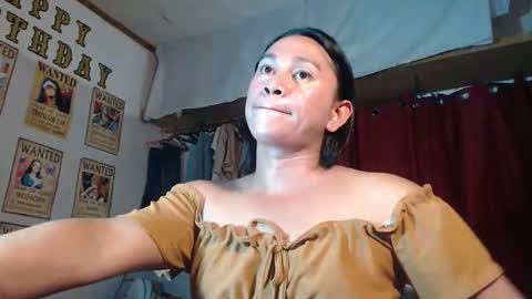 Snapshot of anne_hotaway chatting on 04/18/26, 07:58 anne_hotaway online show from 04/18/26, 07:58