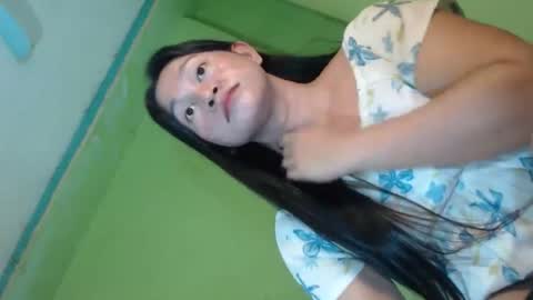Snapshot of anne_hotaway chatting on 06/11/26, 01:16 anne_hotaway online show from 06/11/26, 01:16