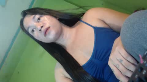 Snapshot of anne_hotaway chatting on 06/13/26, 06:22 anne_hotaway online show from 06/13/26, 06:22